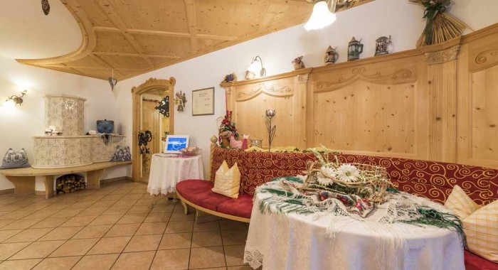 Hotel La Pineta, Selva & S.Cristina ski chalet, image 3